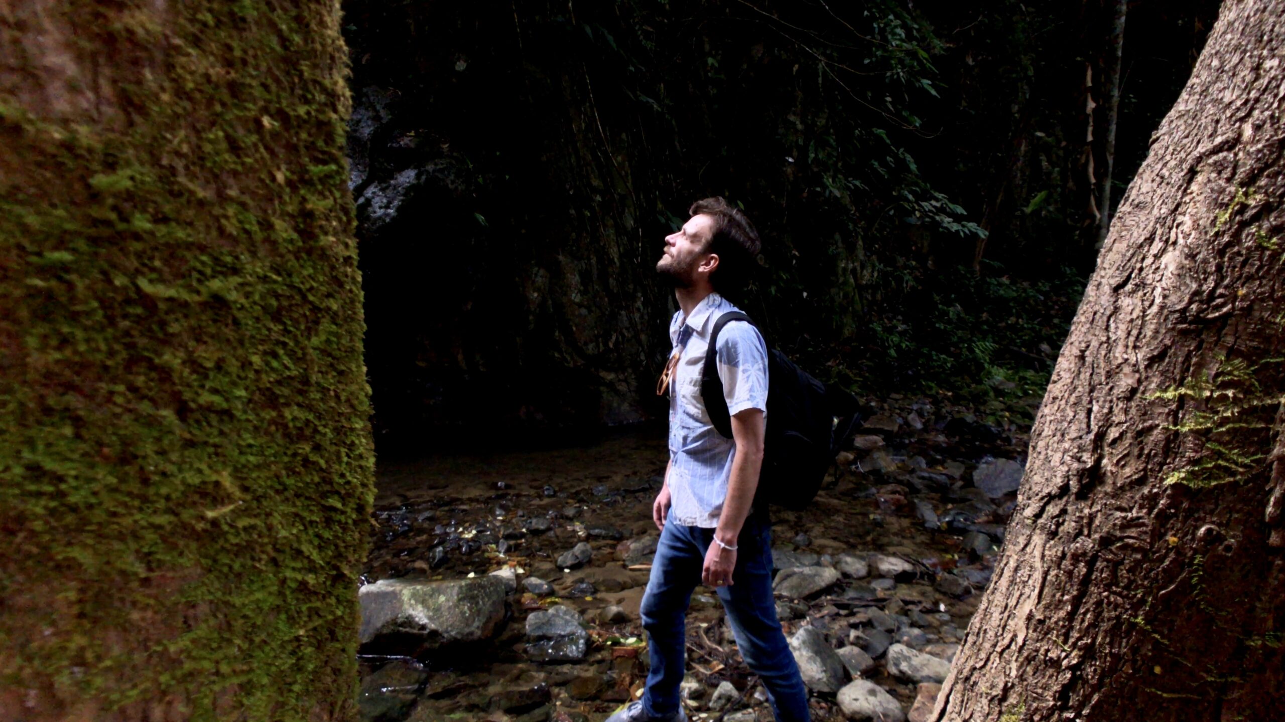 RemnantsoftheVeil_Still072